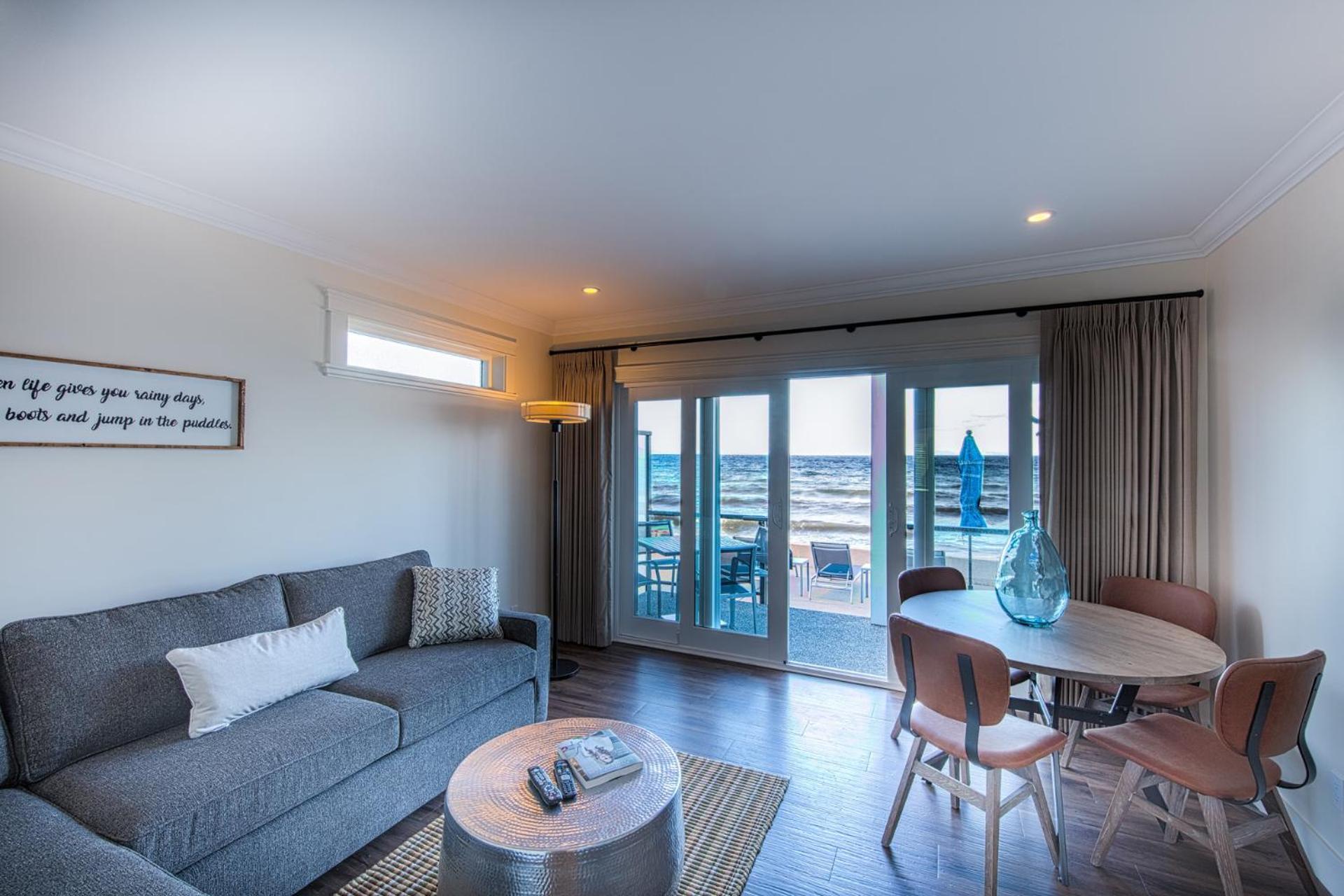 Qualicum Beach Ocean Suites 外观 照片